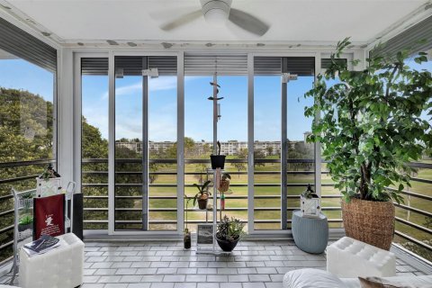 Copropriété à vendre à Pompano Beach, Floride: 3 chambres, 147.71 m2 № 959468 - photo 30