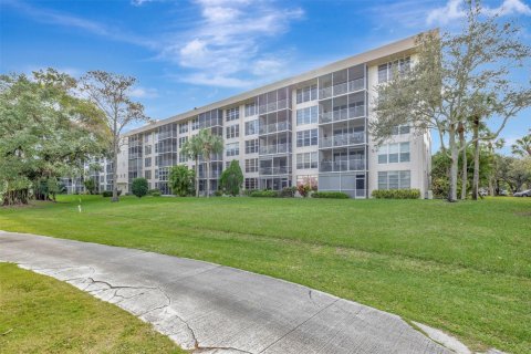 Copropriété à vendre à Pompano Beach, Floride: 3 chambres, 147.71 m2 № 959468 - photo 2