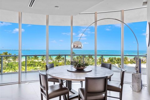 Condo in Miami Beach, Florida, 3 bedrooms  № 1430035 - photo 1