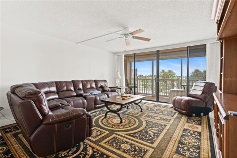 Condominio en venta en Treasure Island, Florida, 3 dormitorios, 165.37 m2 № 1359369 - foto 5