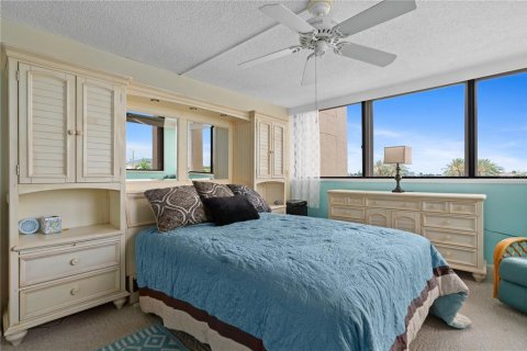 Condominio en venta en Treasure Island, Florida, 3 dormitorios, 165.37 m2 № 1359369 - foto 21