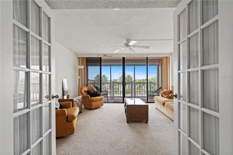 Condominio en venta en Treasure Island, Florida, 3 dormitorios, 165.37 m2 № 1359369 - foto 13