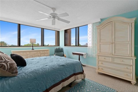 Condominio en venta en Treasure Island, Florida, 3 dormitorios, 165.37 m2 № 1359369 - foto 20