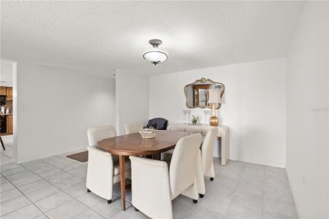 Condominio en venta en Treasure Island, Florida, 3 dormitorios, 165.37 m2 № 1359369 - foto 17