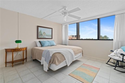 Condominio en venta en Treasure Island, Florida, 3 dormitorios, 165.37 m2 № 1359369 - foto 26