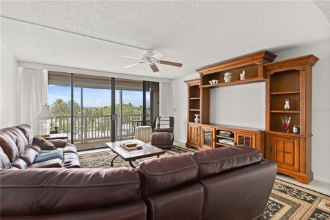 Condominio en venta en Treasure Island, Florida, 3 dormitorios, 165.37 m2 № 1359369 - foto 4