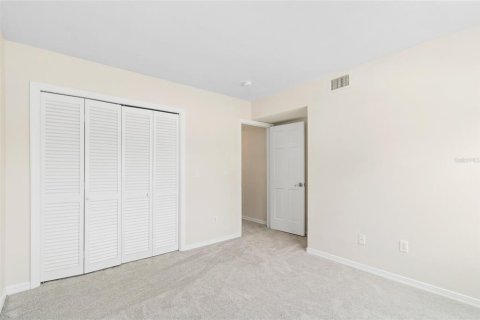 Copropriété à vendre à Tampa, Floride: 2 chambres, 86.77 m2 № 1359808 - photo 10