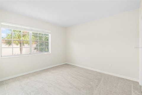 Condo in Tampa, Florida, 2 bedrooms  № 1359808 - photo 12