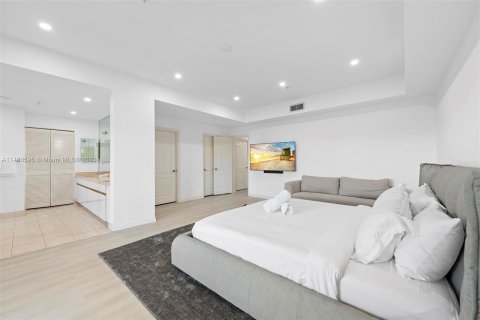 Condo in Miami Beach, Florida, 3 bedrooms  № 818558 - photo 5