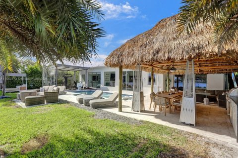 Villa ou maison à vendre à Miami, Floride: 7 chambres, 369.94 m2 № 1095404 - photo 6