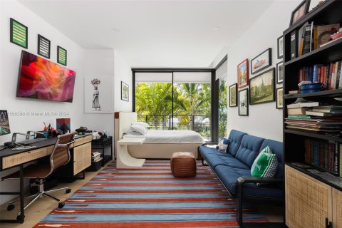 Casa en venta en Miami, Florida, 5 dormitorios, 434.41 m2 № 1348377 - foto 18