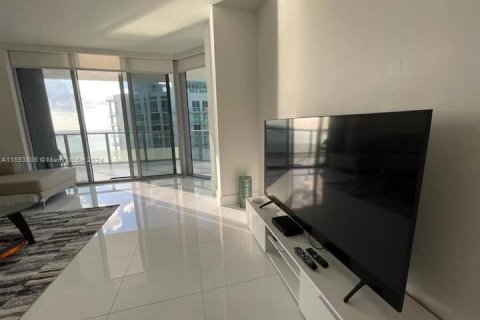 Condominio en alquiler en Miami, Florida, 2 dormitorios, 92.62 m2 № 1348414 - foto 7