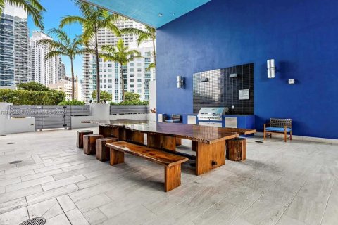 Condominio en alquiler en Miami, Florida, 2 dormitorios, 92.62 m2 № 1348414 - foto 18