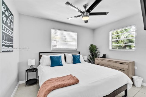 Casa en venta en Hollywood, Florida, 3 dormitorios, 112.41 m2 № 1209789 - foto 16