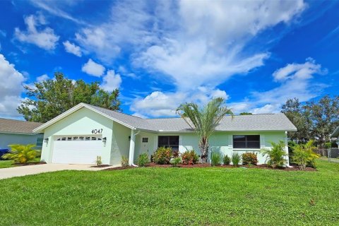 Villa ou maison à vendre à Sarasota, Floride: 3 chambres, 143.26 m2 № 1390678 - photo 2