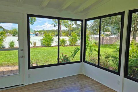 House in Sarasota, Florida 3 bedrooms, 143.26 sq.m. № 1390678 - photo 29