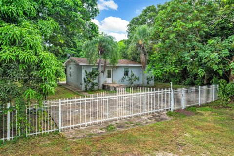 Villa ou maison à vendre à Miami, Floride: 3 chambres, 93.83 m2 № 1374956 - photo 16