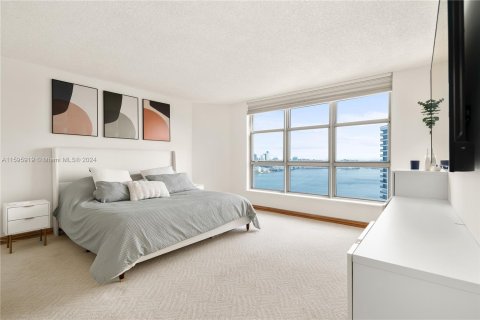 Condo in Aventura, Florida, 2 bedrooms  № 1189070 - photo 13