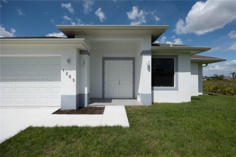 Casa en venta en Lehigh Acres, Florida, 3 dormitorios, 151.24 m2 № 417518 - foto 3