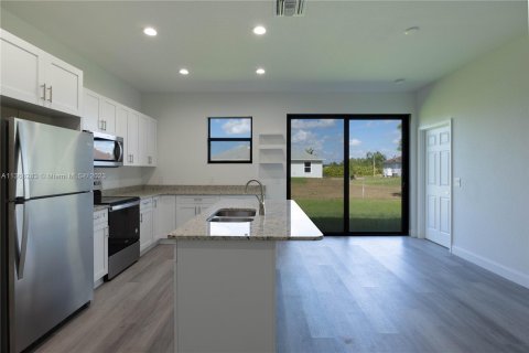 Casa en venta en Lehigh Acres, Florida, 3 dormitorios, 151.24 m2 № 417518 - foto 15