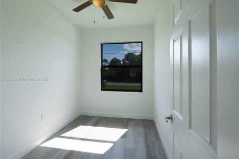 Casa en venta en Lehigh Acres, Florida, 3 dormitorios, 151.24 m2 № 417518 - foto 21