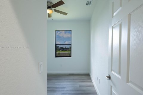 Casa en venta en Lehigh Acres, Florida, 3 dormitorios, 151.24 m2 № 417518 - foto 25