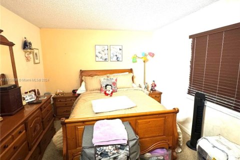 Condominio en venta en Pembroke Pines, Florida, 1 dormitorio, 78.04 m2 № 1235655 - foto 22