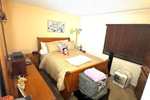 Condominio en venta en Pembroke Pines, Florida, 1 dormitorio, 78.04 m2 № 1235655 - foto 20