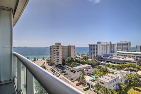 Condominio en venta en Fort Lauderdale, Florida, 2 dormitorios, 109.25 m2 № 1170595 - foto 1