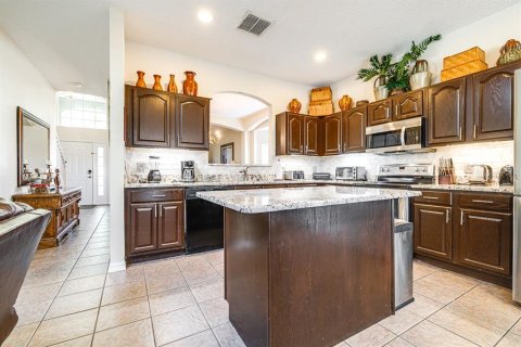 Casa en venta en Kissimmee, Florida, 6 dormitorios, 267.65 m2 № 865163 - foto 30