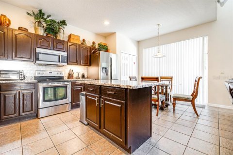 Villa ou maison à vendre à Kissimmee, Floride: 6 chambres, 267.65 m2 № 865163 - photo 26