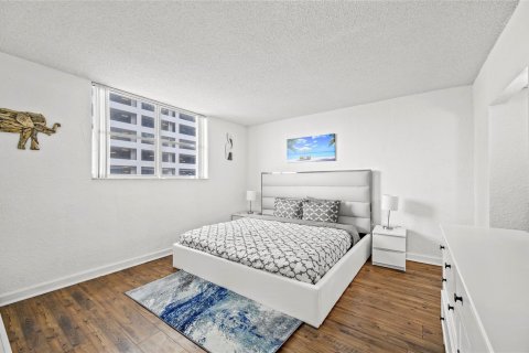 Condominio en venta en Hollywood, Florida, 1 dormitorio, 90.12 m2 № 850280 - foto 8