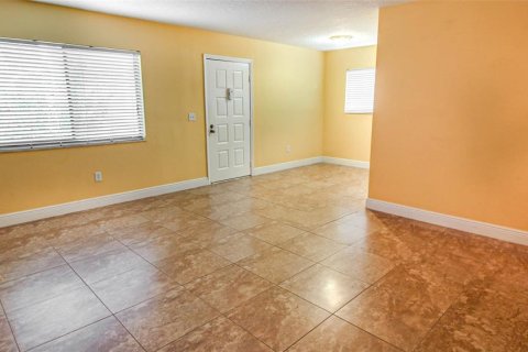 Condominio en venta en Orlando, Florida, 2 dormitorios, 88.54 m2 № 1373326 - foto 4