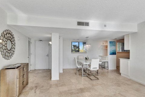 Condo in Jupiter, Florida, 2 bedrooms  № 1097954 - photo 17