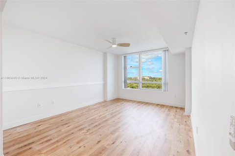 Condo in Sunrise, Florida, 2 bedrooms  № 1374390 - photo 12