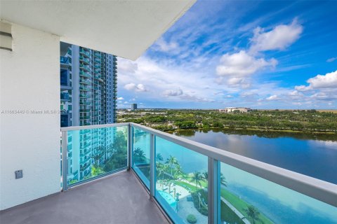 Condo in Sunrise, Florida, 2 bedrooms  № 1374390 - photo 30