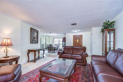 Casa en venta en Brandon, Florida, 4 dormitorios, 236.16 m2 № 966879 - foto 8