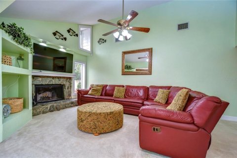 Villa ou maison à vendre à Brandon, Floride: 4 chambres, 236.16 m2 № 966879 - photo 12