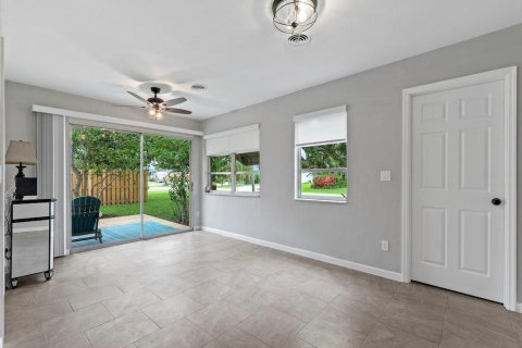 House in Vero Beach, Florida 3 bedrooms, 166.76 sq.m. № 956848 - photo 22