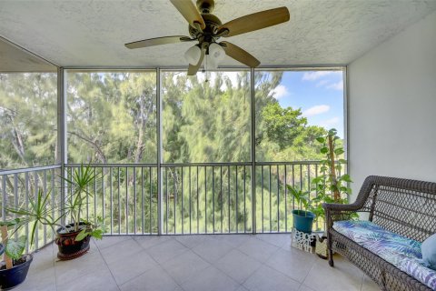 Copropriété à vendre à Pompano Beach, Floride: 2 chambres, 106.84 m2 № 1168885 - photo 16