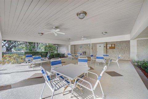 Condominio en venta en Pompano Beach, Florida, 2 dormitorios, 106.84 m2 № 1168885 - foto 2