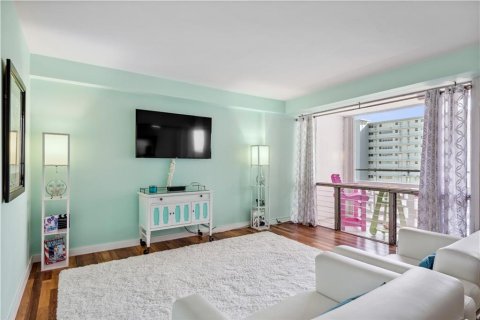 Condominio en venta en Fort Lauderdale, Florida, 1 dormitorio, 69.68 m2 № 179718 - foto 20