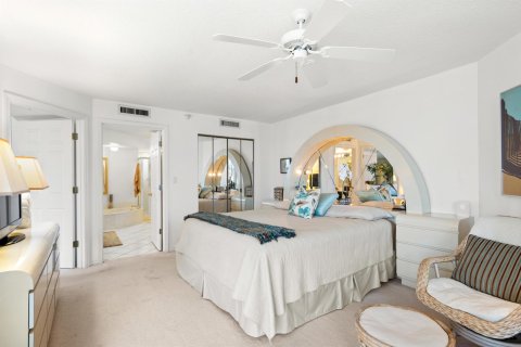 Condo in Hutchinson Island South, Florida, 3 bedrooms  № 963626 - photo 26