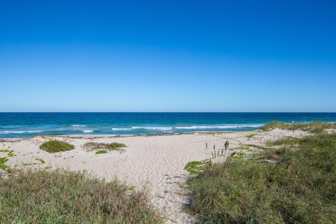 Condo in Hutchinson Island South, Florida, 3 bedrooms  № 963626 - photo 2