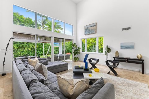 Villa ou maison à vendre à Key Biscayne, Floride: 6 chambres, 408.12 m2 № 832663 - photo 5