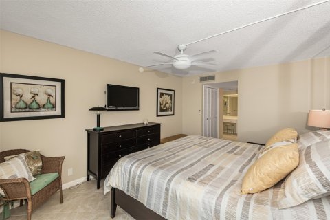 Copropriété à vendre à Pompano Beach, Floride: 2 chambres, 132.11 m2 № 1182443 - photo 19