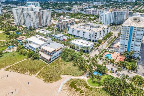 Condo in Pompano Beach, Florida, 2 bedrooms  № 1182443 - photo 3