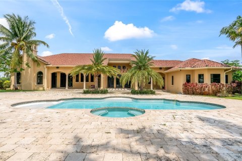 Villa ou maison à vendre à Southwest Ranches, Floride: 6 chambres, 600.98 m2 № 1182351 - photo 12