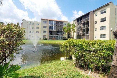 Condominio en venta en North Lauderdale, Florida, 2 dormitorios, 92.9 m2 № 1098023 - foto 25