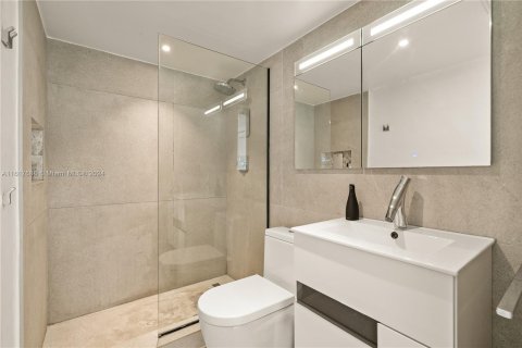 Condominio en venta en Miami Beach, Florida, 1 dormitorio, 66.89 m2 № 1239511 - foto 14